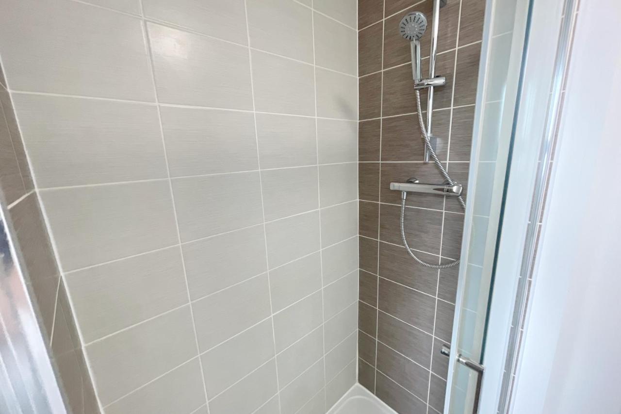 Canalview House - Fully Furnished Coventry City Centre Home Εξωτερικό φωτογραφία