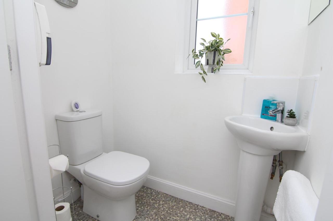 Canalview House - Fully Furnished Coventry City Centre Home Εξωτερικό φωτογραφία